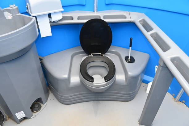 Portable Toilet Options We Offer in Belvedere, CA